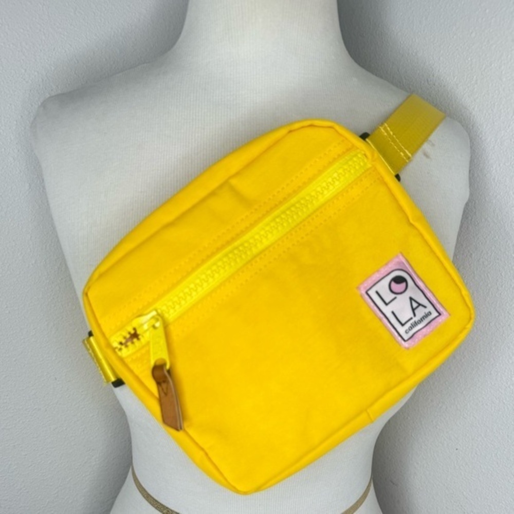 Lola California Sleek Hippie Waist Crossbody Fanny Pack Nylon Yellow Belt Bag